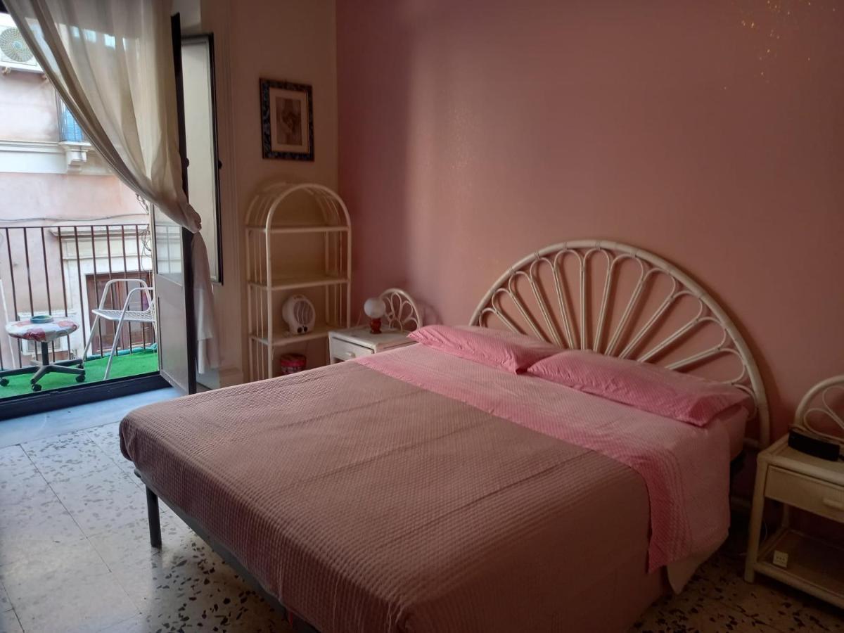 Apartamento Joy'S House CTA Exterior foto